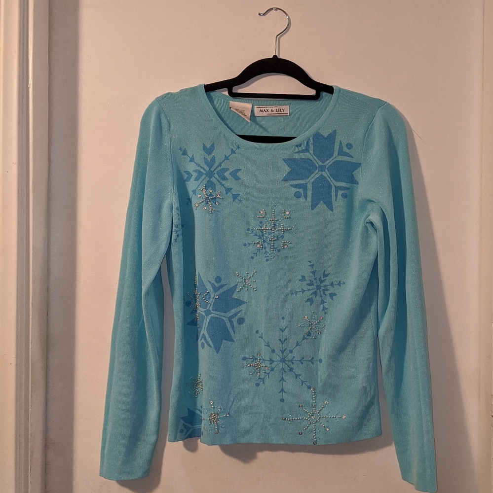 .. Sweater - Picture 2 of 4